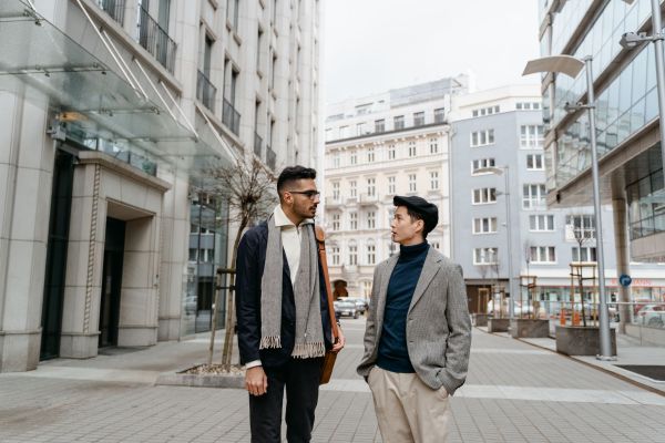 Master Business Formality: Top Styling Secrets for a Checkered Wool Scarf in Your Wardrobe